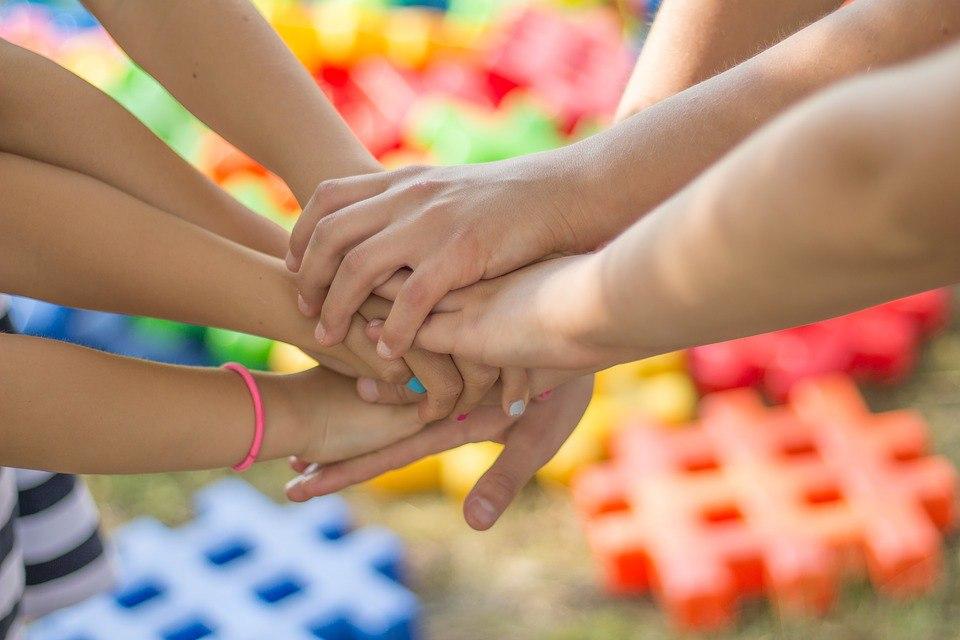 10 кроків для реалізації концепції “Безпечна і дружня до дитини школа”- рекомендації МОН