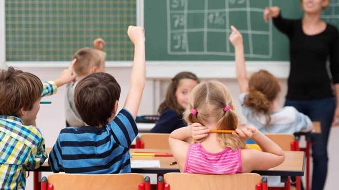 Освітяни хочуть скасувати норму про 175 навчальних днів у школі: що кажуть експерти