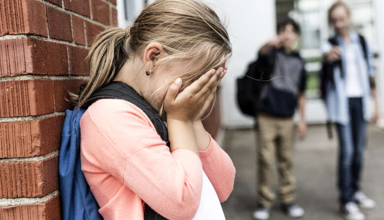 Стоп булінг: суд притягнув до відповідальності батьків 9-класника зі столичної школи за цькування дівчинки