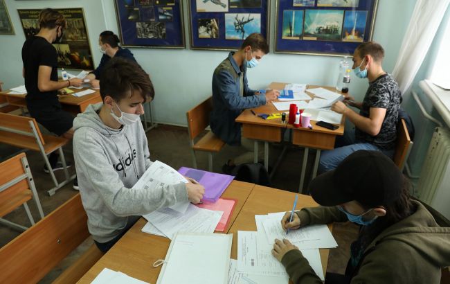 Вартість навчання на контракті в Україні: вузи оновили ціни в 2021 році