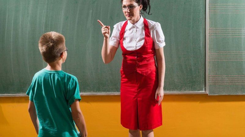 Повільна вакцинація вчителів може спричинити конфлікти між педагогами та батьками — Макаренко