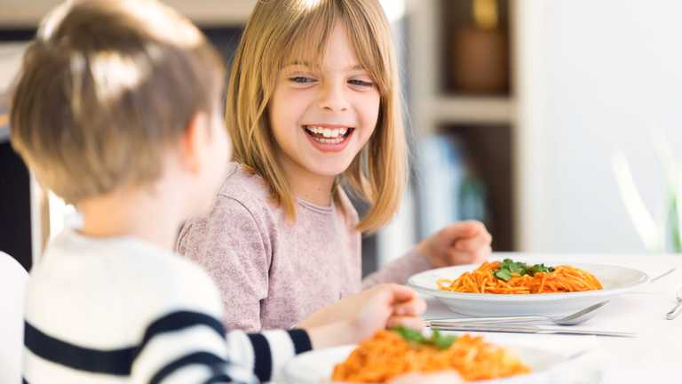 МОЗ опублікувало рецепти страв з нового шкільного меню: що готуватимуть для дітей