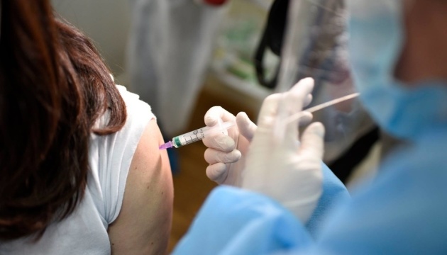 Наказ про вакцинацію освітян можуть відтермінувати, – Профспілка