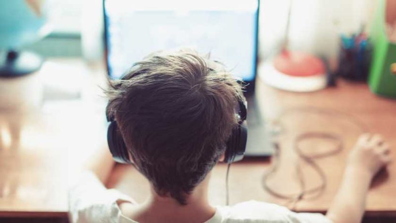 У Луцьку учням кількох шкіл під час онлайн-навчання показували порно: подробиці