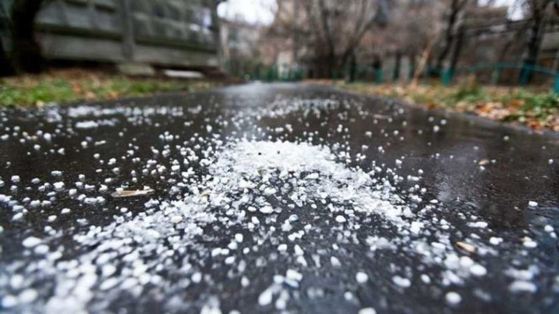 Управління освіти Києва збиралося закупити сіль з іонами срібла, щоб посипати дороги