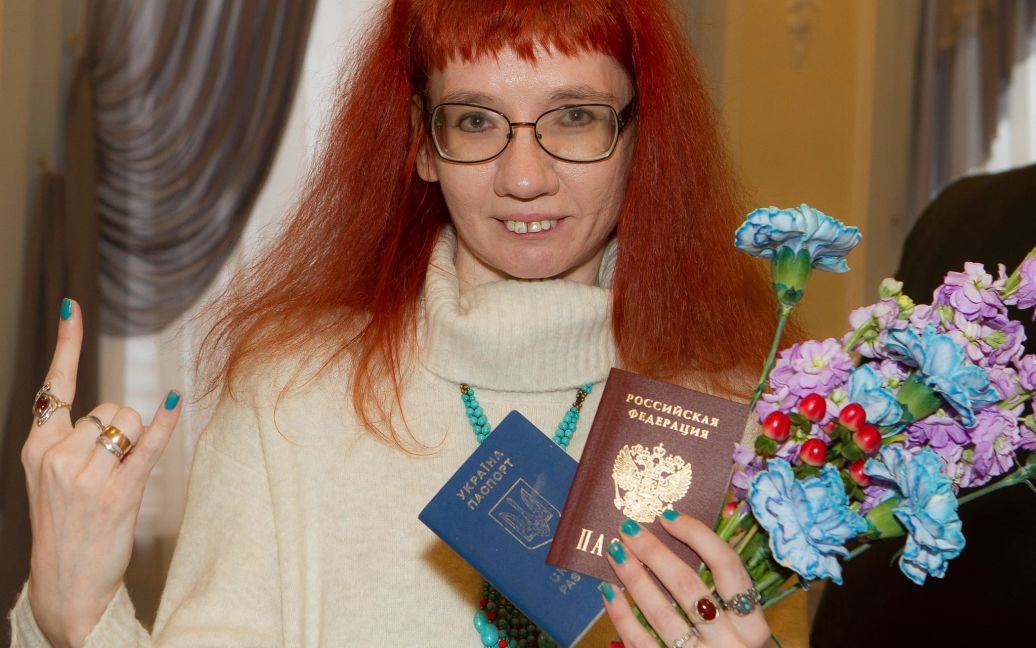 “Готова померти за “руський” мир”: скандальна викладачка Більченко виїхала з України, вискочила заміж і отримала громадянство Росії