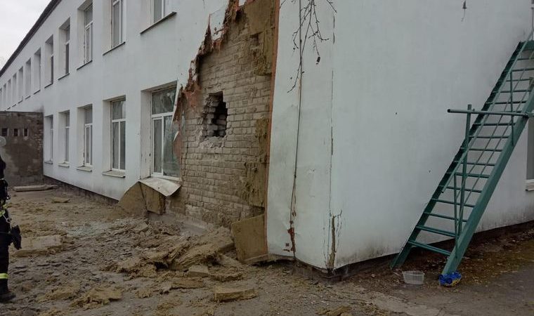 На Донбасі бойовики обстріляли дитячий садок, є постраждалі