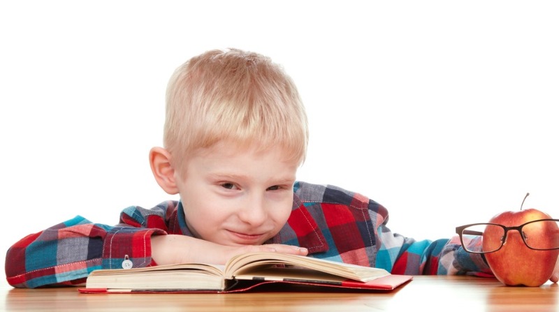 Чому не потрібно вчити дитину читати в ранньому віці