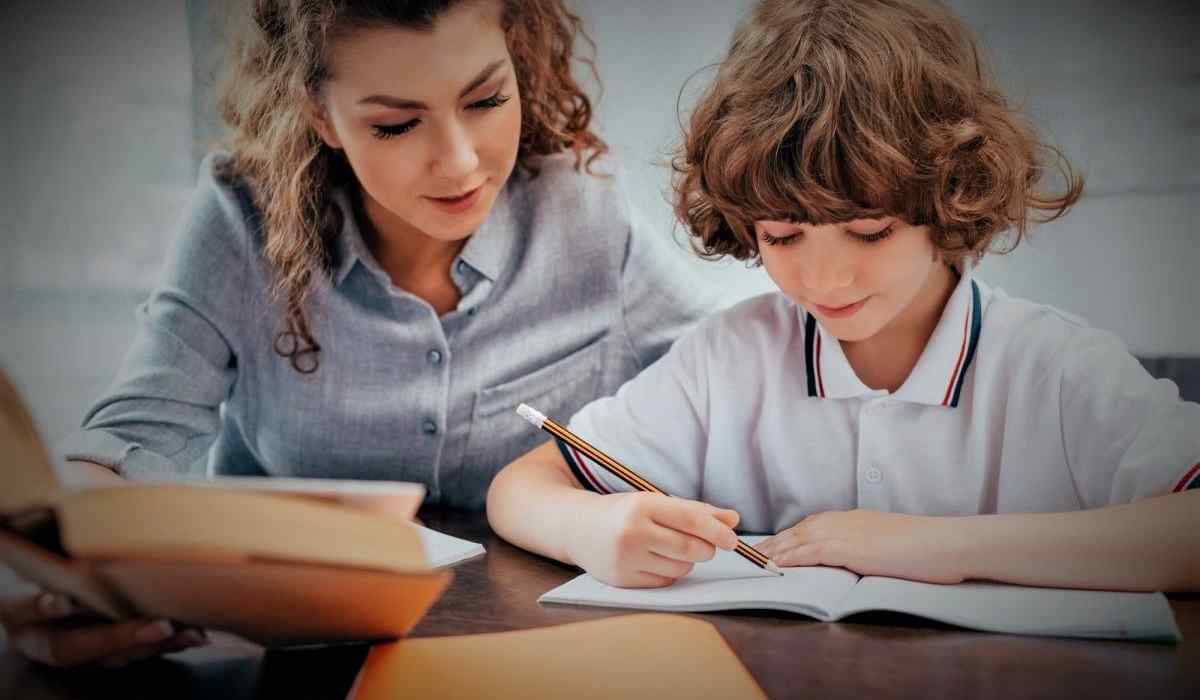 Дослідження показало, що спільне виконання шкільних завдань не покращить оцінки дитини