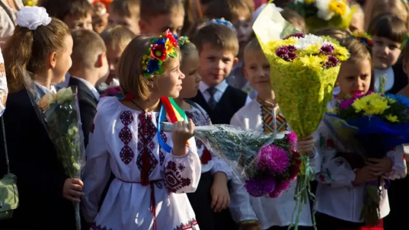 Ми просунутіші за багатьох європейців, однак 1 вересня викрило серйозну проблему з нашими дітьми за кордоном – Даша Малахова