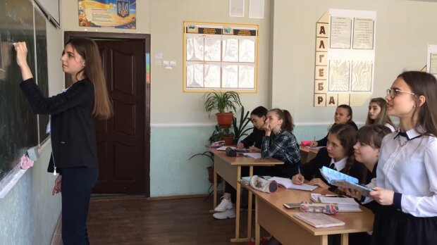 Небезпека зберігається: Шкарлет розпорядився закрити українські школи