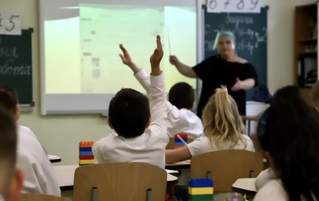 В українських школах може з’явитися новий предмет: що додатково вивчатимуть діти
