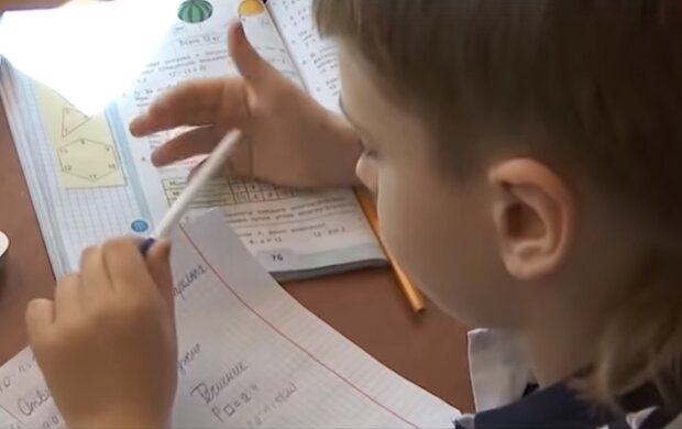 Українські школярі в Польщі отримають стипендії до 1 вересня: куди звернутись