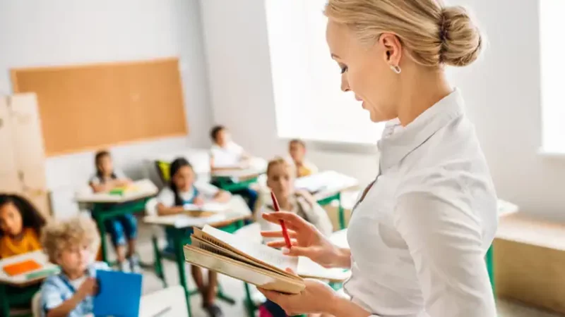 Один із найкращих учителів України запропонував змінити систему оцінювання учнів