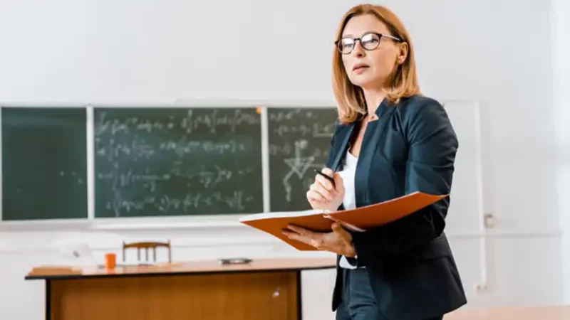 “Виберуть іншу роботу”: яких змін очікують українські вчителі