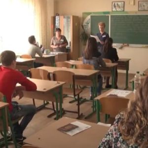 Проблема батьків: половина українських школярів не знають рідної мови і нічого не розуміють на уроках