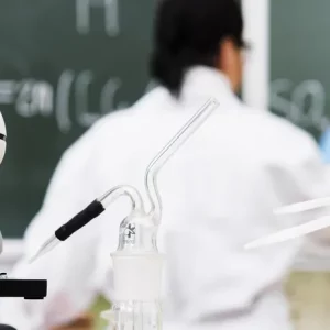 “Діти і батьки побачать, що бувають хороші кабінети фізики та хімії”: у МОН пояснили, що зміниться після реформи середньої освіти