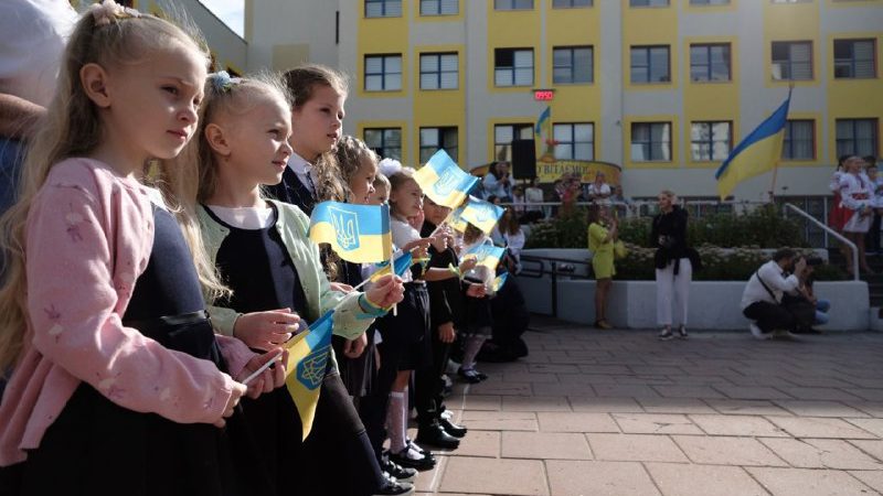 Де в Україні школи почнуть навчання вже у серпні: названо області