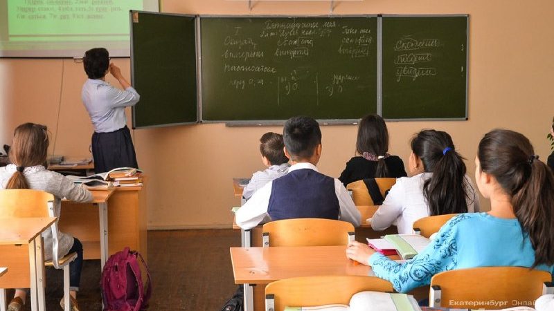 Школярі не в захваті, батькам подобається: як у школах “зайшов” електронний щоденник?