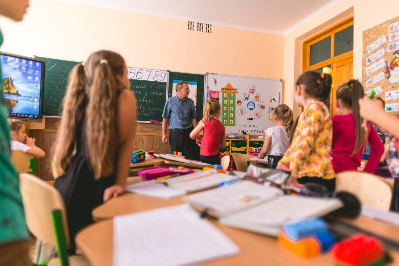 У школі змусять сидіти довше: МОН запроваджує ще один новий предмет