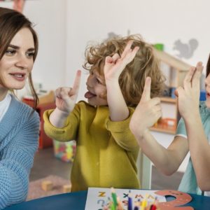 Чому в школі потрібні оцінки, домашнє завдання та вчителі-предметники