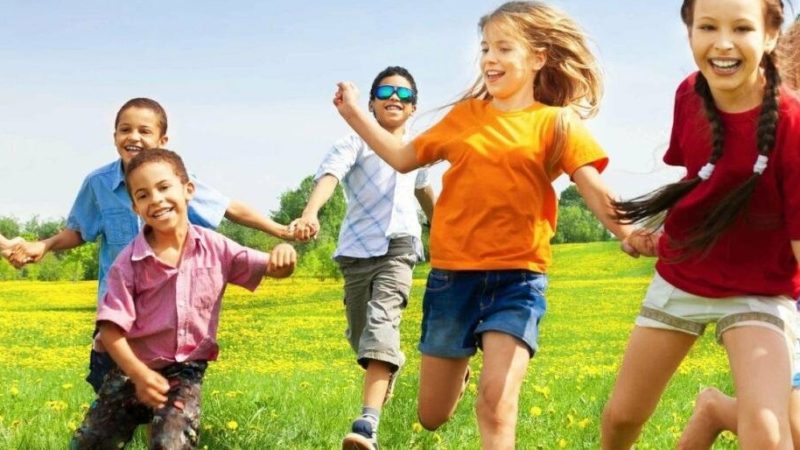 Літні канікули скоротили: чому школярі відпочиватимуть менше