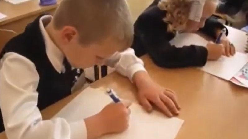 Колись були конкурси, а тепер — порожні класи: в Україні стрімко зменшується кількість першокласників
