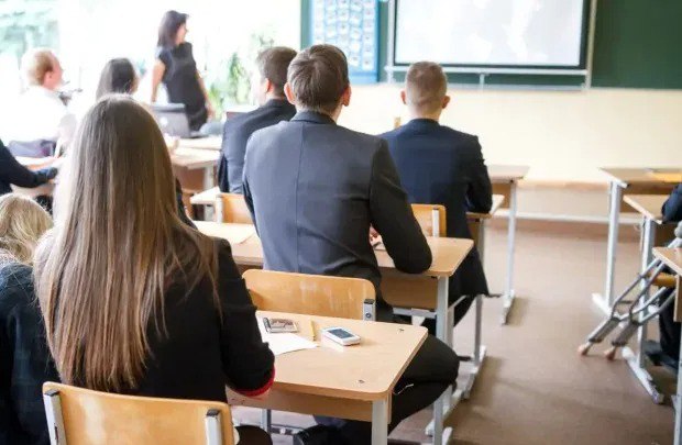 Школярі можуть не дочекатися літнього відпочинку: терміни канікул знову змінили