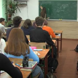 У школах все зміниться: 10-12 класи приберуть, дітей поділять – хто у ВНЗ, а хто у коледж